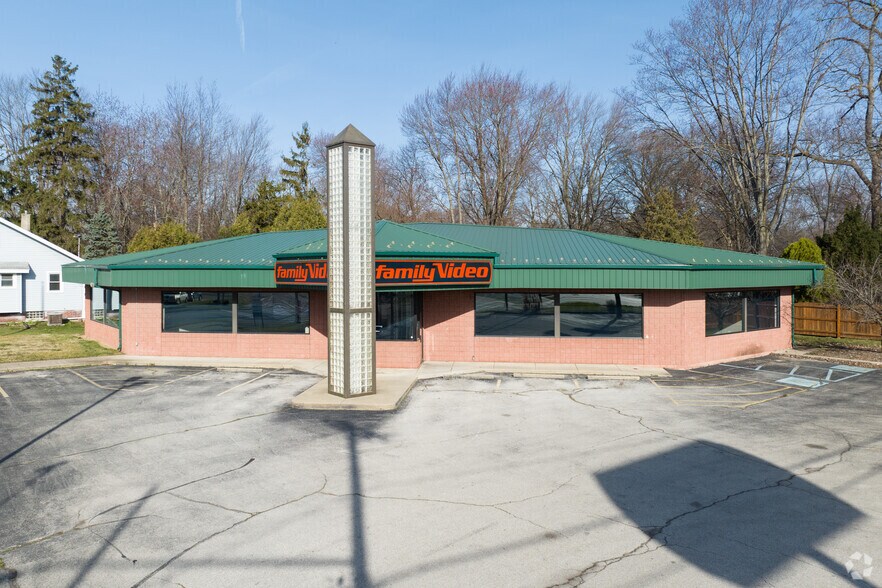 4250 W Alexis Rd, Toledo, OH à louer - Photo de l’immeuble – Image 1 sur 6