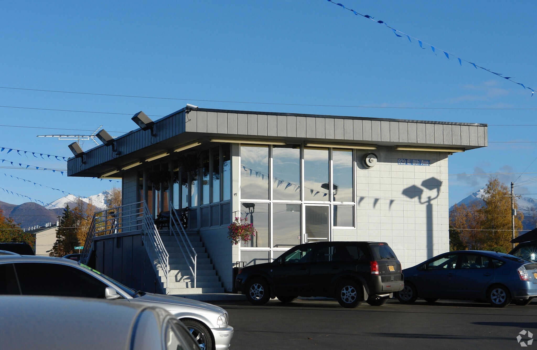 929 E 8th Ave, Anchorage, AK à vendre Photo principale– Image 1 sur 3