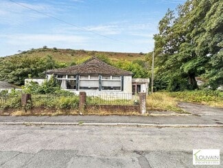 Plus de détails pour 44 William St, Cwm - Terrain à vendre