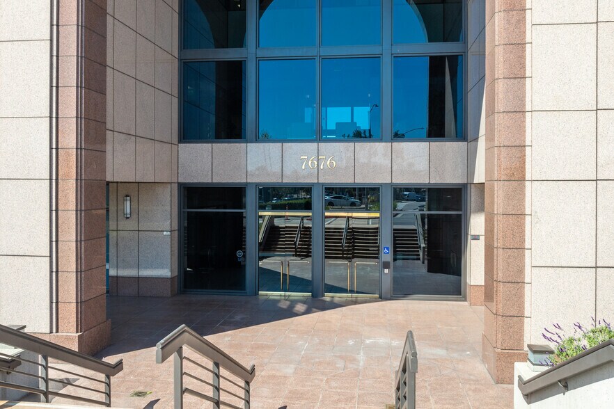 7676 Hazard Center Dr, San Diego, CA à louer - Photo de l’immeuble – Image 3 sur 6