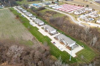 2301 S Riverside Rd, Saint Joseph, MO - Vue aérienne  vue de carte - Image1