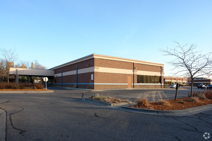 1010-1030 W Broadway Ave, Minneapolis, MN à vendre - Photo de l’immeuble – Image 2 sur 4