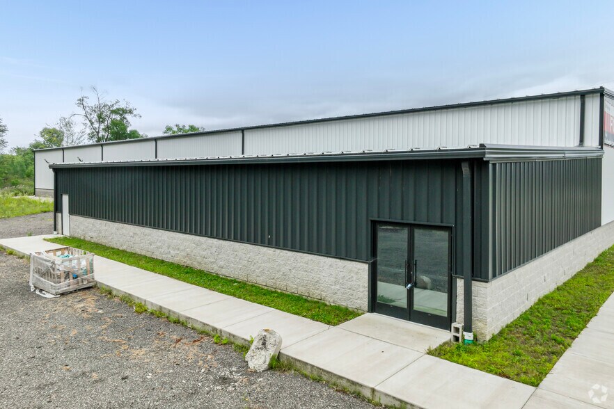 511 Watts Rd, Jackson, MI à vendre - Photo de l’immeuble – Image 2 sur 6