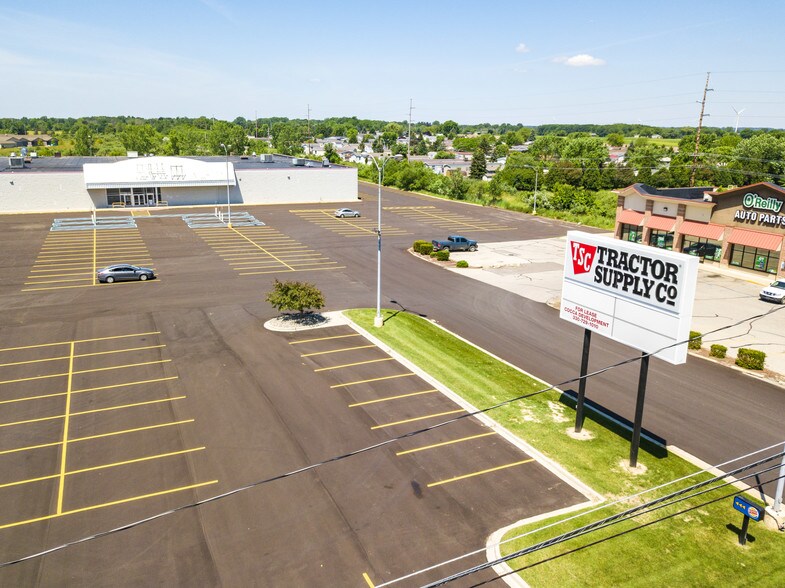 1755 Wright Ave, Alma, MI à louer - Photo de l’immeuble – Image 3 sur 5
