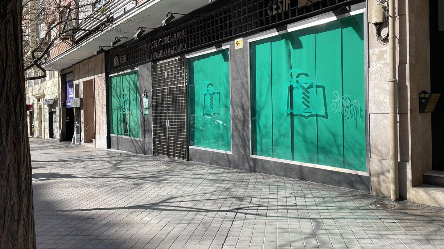 Local commercial dans Madrid, Madrid à louer Photo principale– Image 1 sur 3