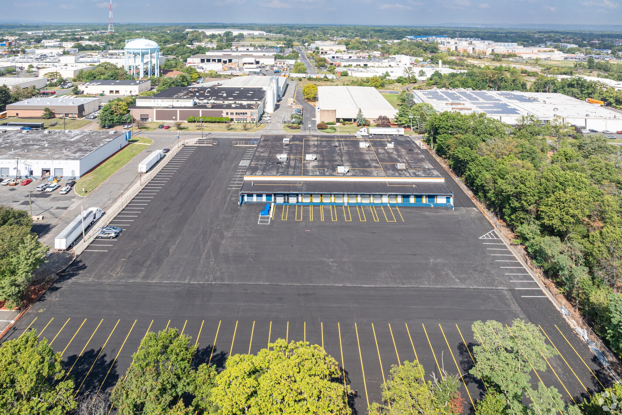 14 Home News Row, New Brunswick, NJ à louer Photo principale– Image 1 sur 42