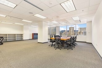 2155 Kalakaua Ave, Honolulu, HI à louer Photo intérieure– Image 1 sur 2
