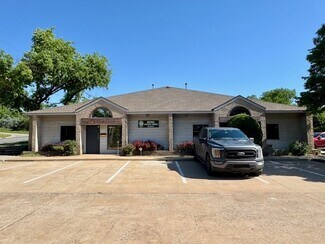 Plus de détails pour 501 E 15th St, Edmond, OK - Bureau/Médical à louer