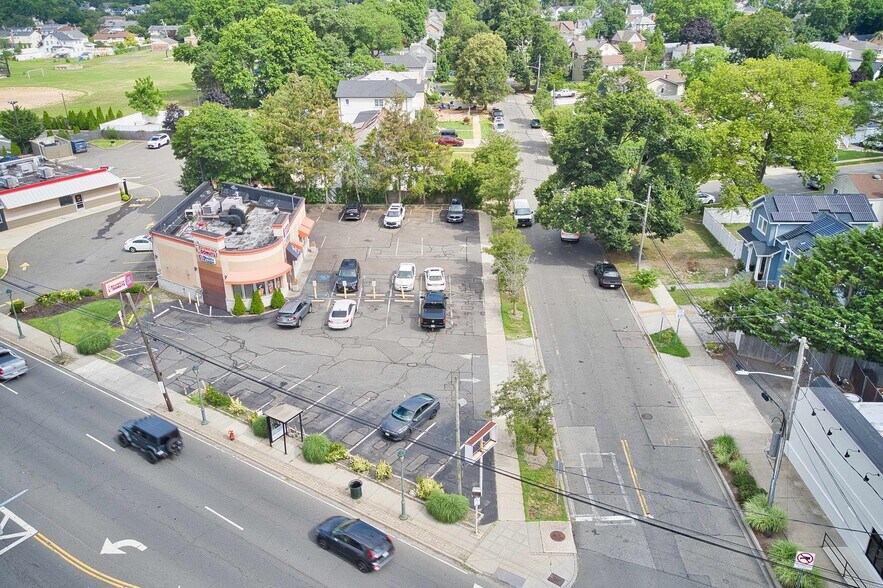 190-196 Merrick Rd, Merrick, NY à louer - Aérien – Image 3 sur 10