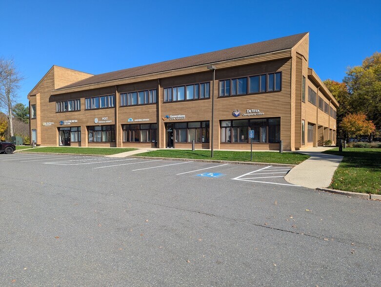 5 Commercial Condos For Sale portefeuille de 5 biens à vendre sur LoopNet.fr - Photo de l’immeuble – Image 2 sur 3