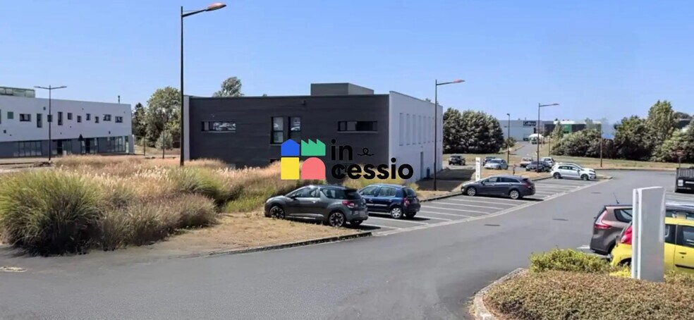 Bureau dans Cholet à louer - Photo de l’immeuble – Image 2 sur 18