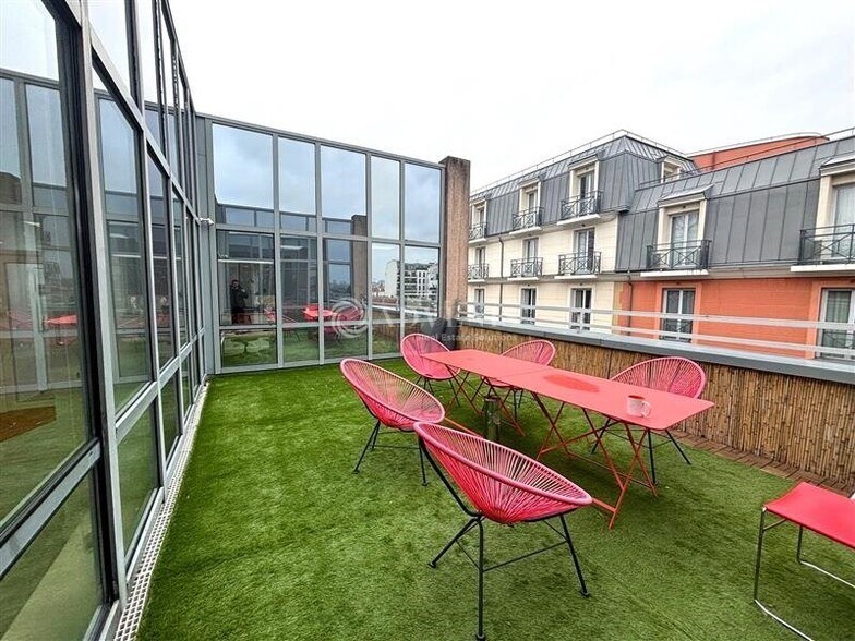 Bureau dans Neuilly-Plaisance à louer - Photo de l’immeuble – Image 2 sur 7