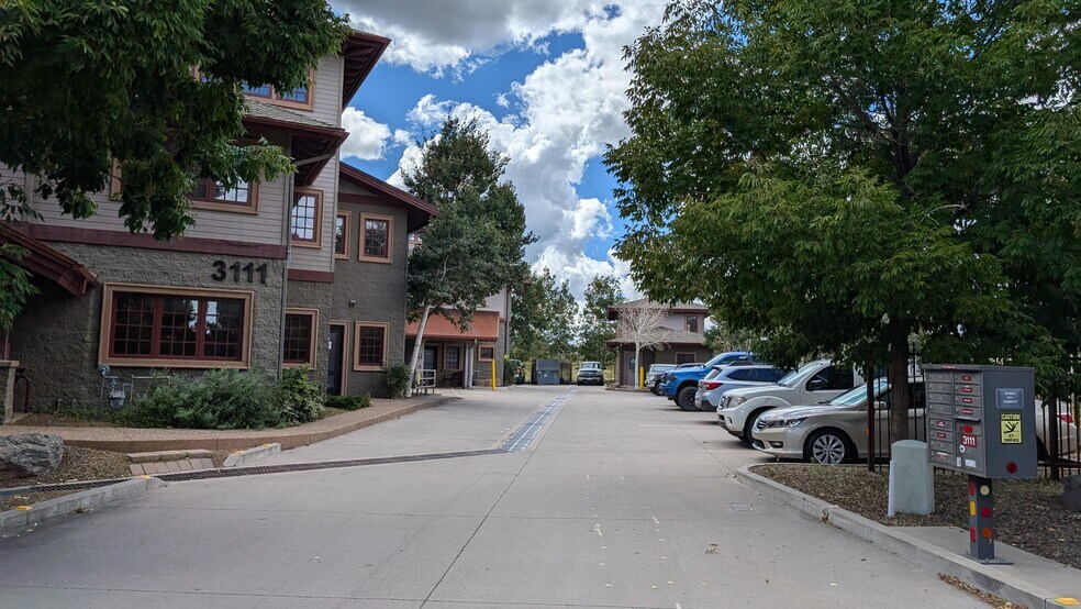 3111 N Caden Ct, Flagstaff, AZ à louer - Photo de l’immeuble – Image 2 sur 18