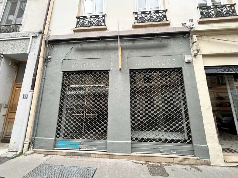 Bureau dans Lyon à vendre - Photo de l’immeuble – Image 2 sur 10