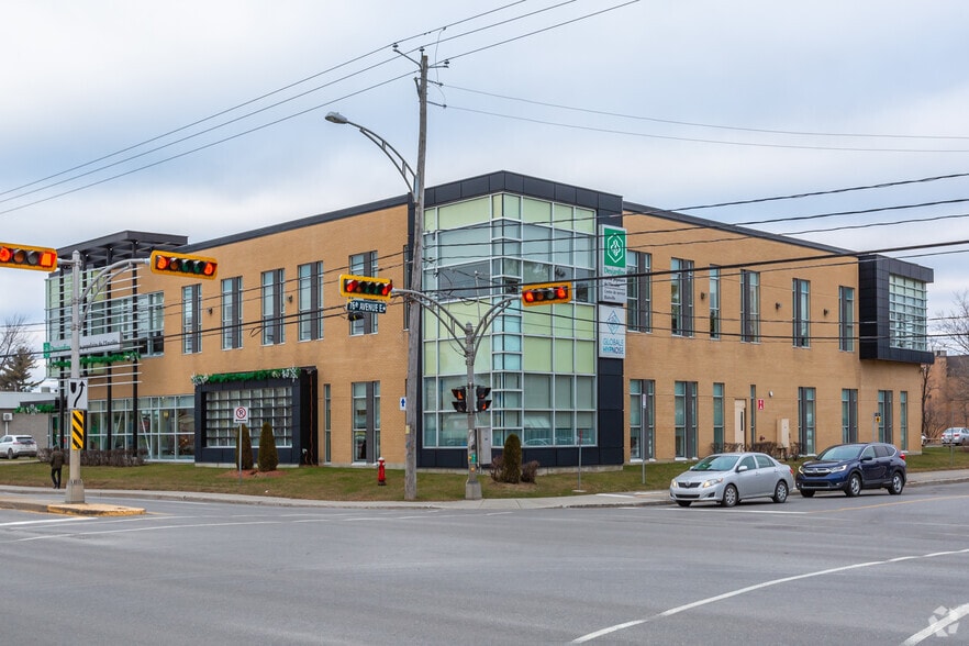 1070 Boul du Curé-Labelle, Blainville, QC à vendre - Photo principale – Image 1 sur 7