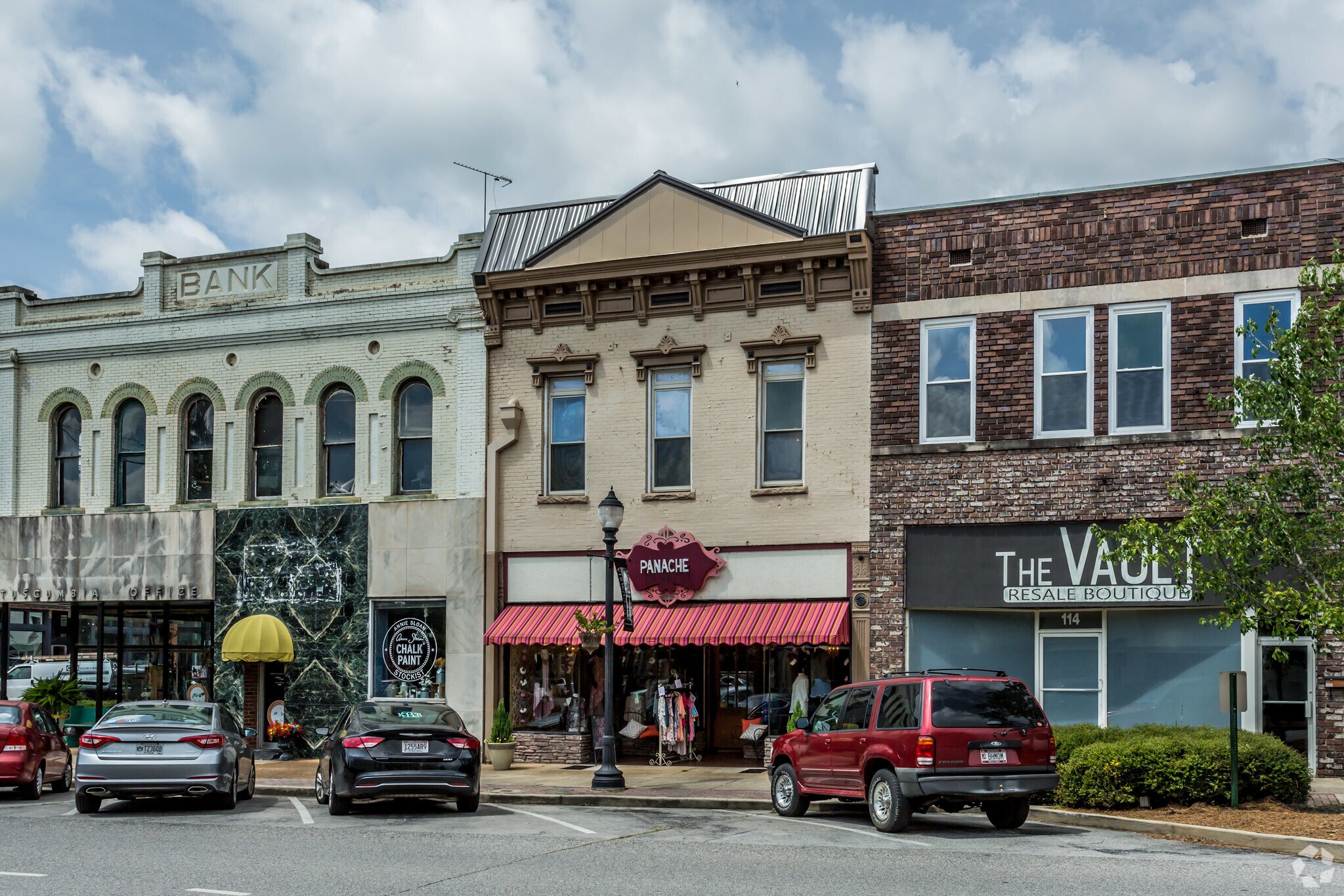 116 S Main St, Tuscumbia, AL à louer Photo principale– Image 1 sur 4