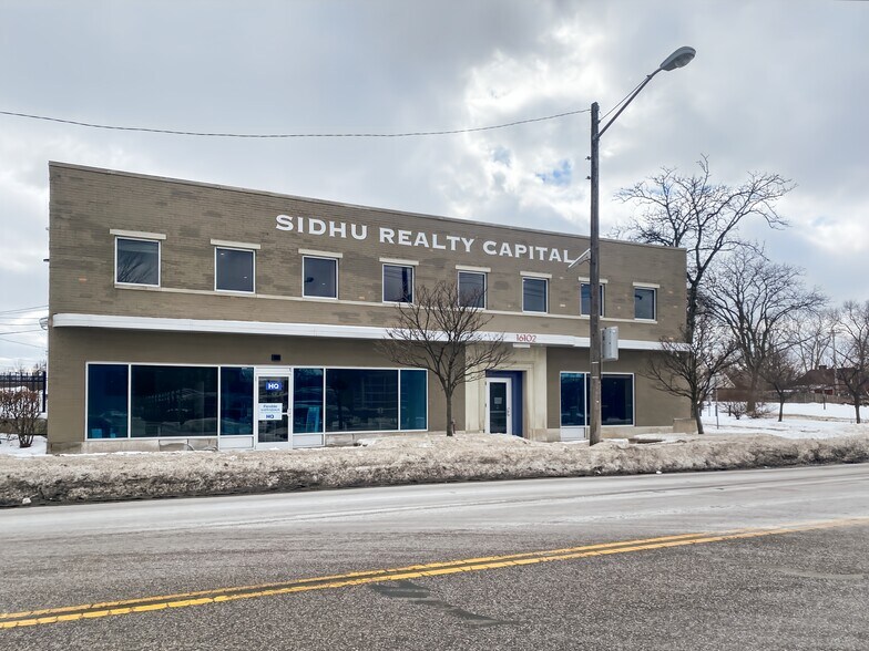 16102 Chagrin Blvd, Shaker Heights, OH à louer - Photo de l’immeuble – Image 3 sur 11