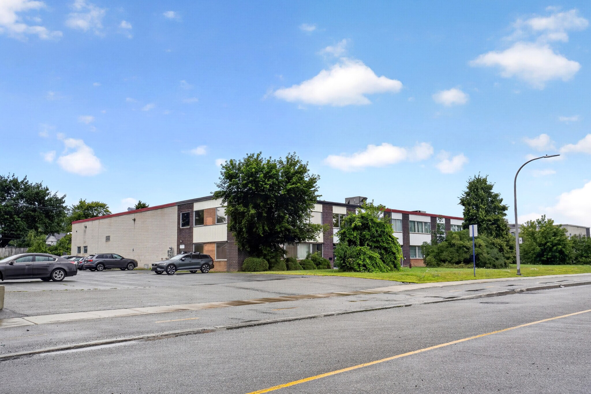 121-123 Av Labrosse, Pointe-claire, QC à louer Photo de l’immeuble– Image 1 sur 6