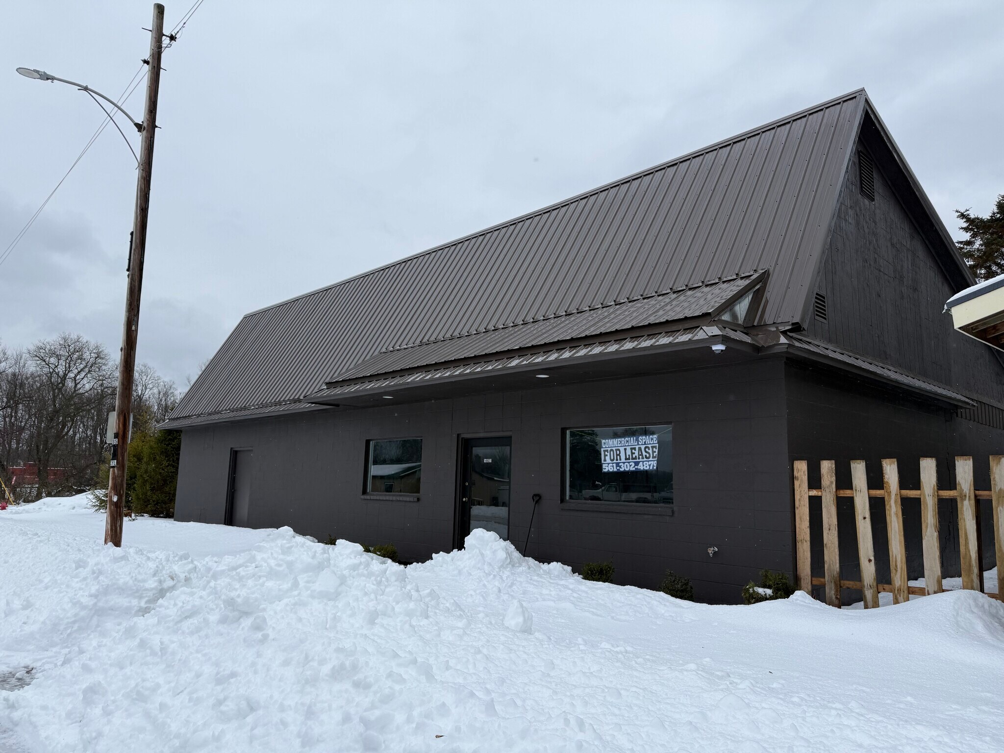 14821 Thompson Ave, Thompsonville, MI à vendre Photo de l’immeuble– Image 1 sur 6