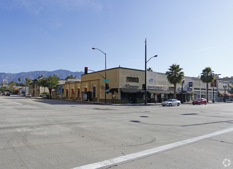 443-453 E Colorado Blvd, Pasadena, CA à louer - Photo de l’immeuble – Image 3 sur 3