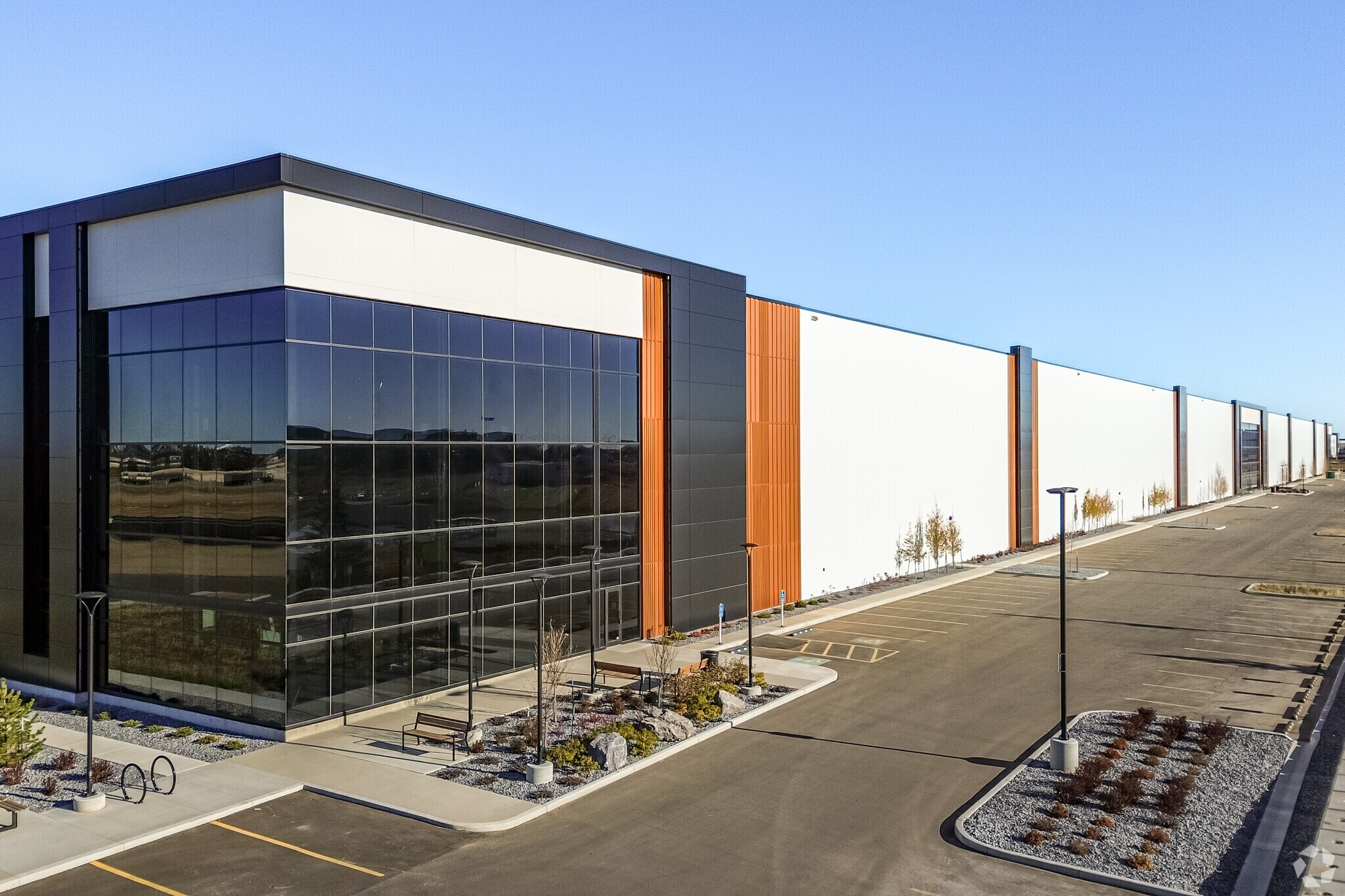 3815 8 St, Nisku, AB à louer Photo principale– Image 1 sur 7