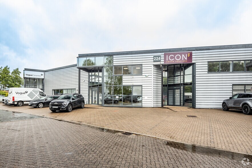 Europa Blvd, Warrington à louer - Photo de l’immeuble – Image 2 sur 10