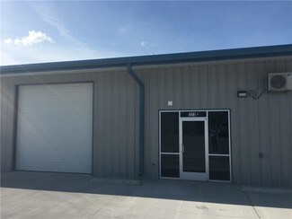 Plus de détails pour 321 Thomas Pl, Fort Worth, TX - Industriel/Logistique à louer