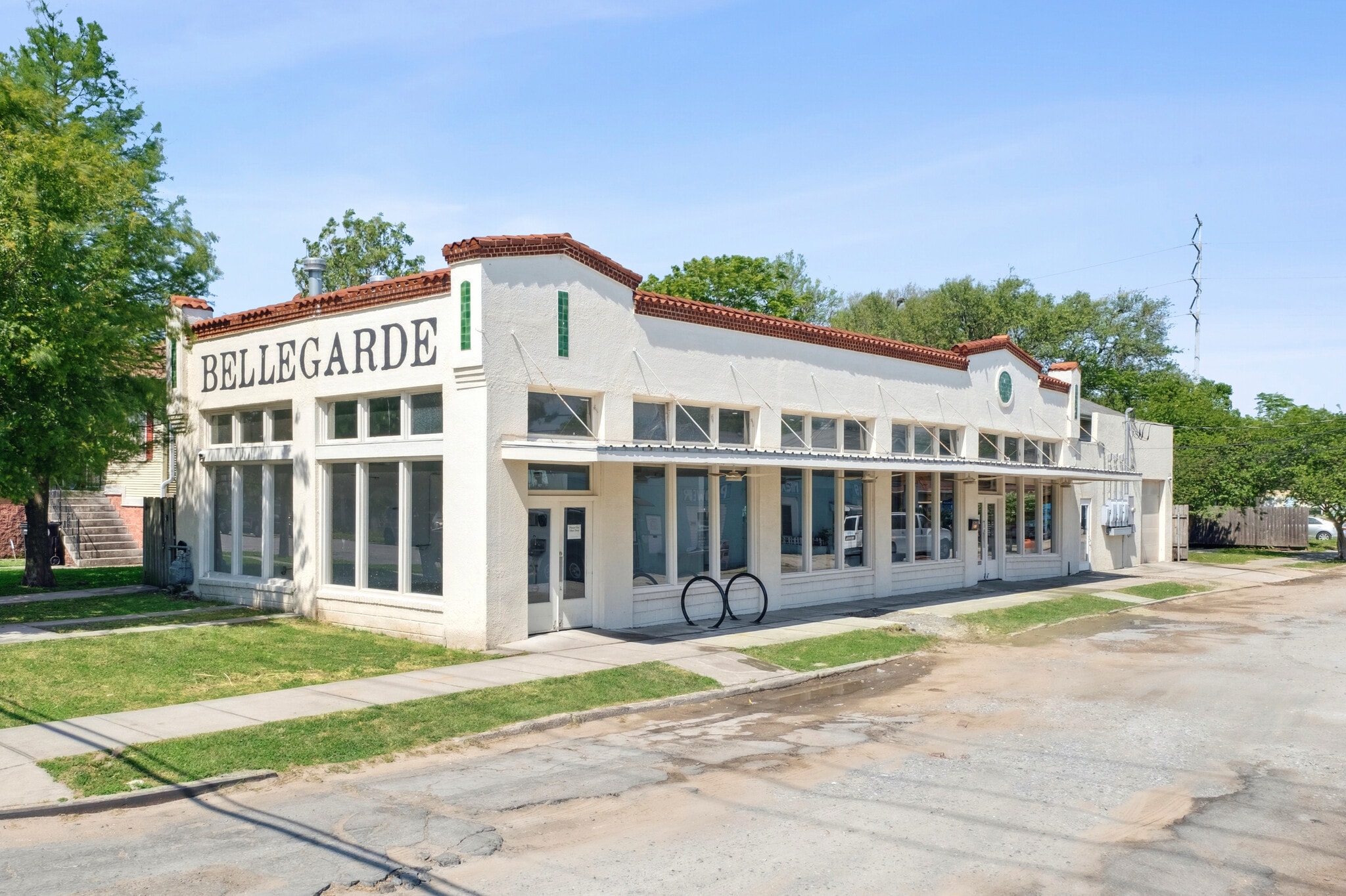 8300 Apple St, New Orleans, LA à louer Photo de l’immeuble– Image 1 sur 12