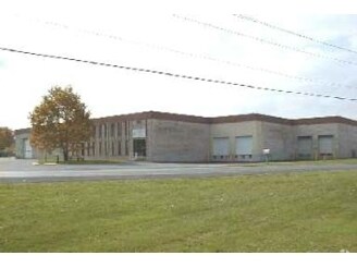 6606 Joy Rd, East Syracuse, NY à louer - Photo de l’immeuble – Image 2 sur 6