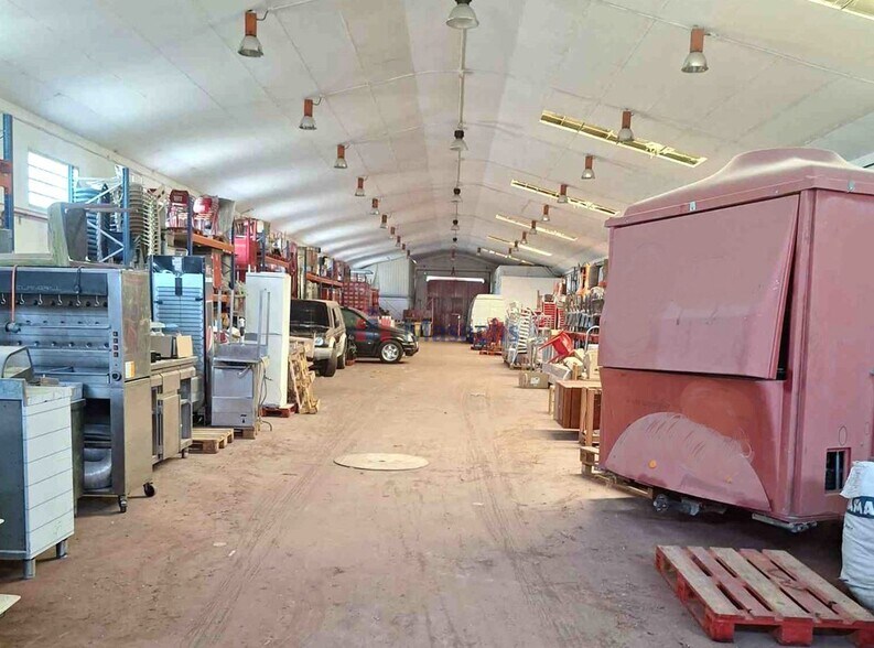 Industriel/Logistique dans Humanes de Madrid, Madrid à vendre - Photo intérieure – Image 2 sur 4