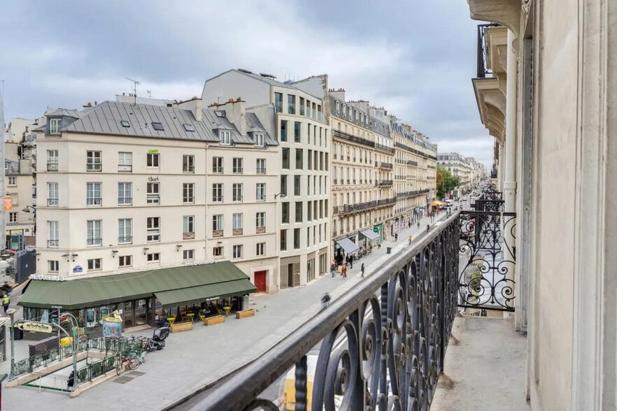 66 Rue La Fayette, Paris à louer - Photo de l’immeuble – Image 2 sur 6
