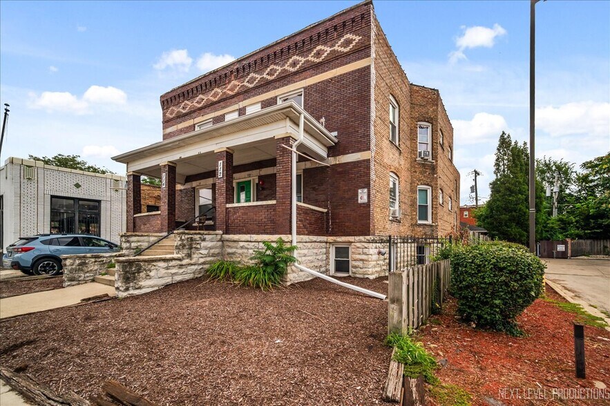 112-114 N Center St, Joliet, IL à vendre - Photo de l’immeuble – Image 2 sur 30