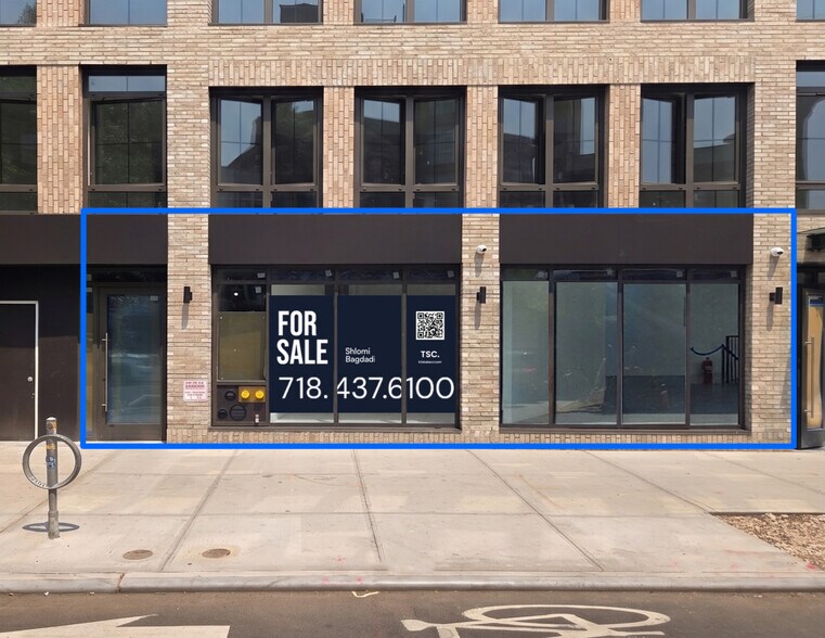 717 Grand St, Brooklyn, NY à vendre - Photo de l’immeuble – Image 1 sur 5