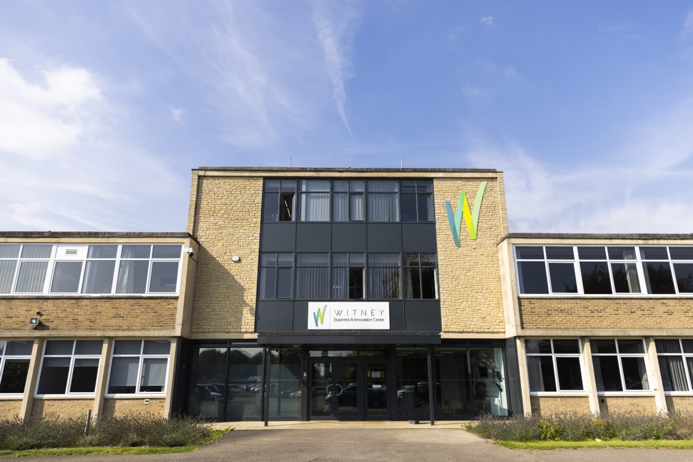 Windrush Park Rd, Witney à louer Photo de l’immeuble– Image 1 sur 1