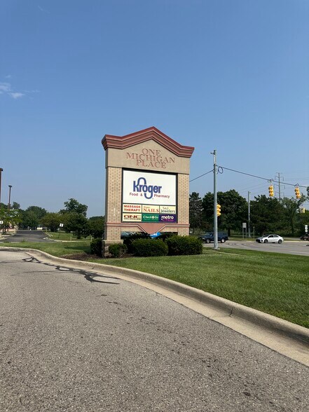 31200-31350 Michigan Ave, Westland, MI à louer - Photo de l’immeuble – Image 2 sur 5