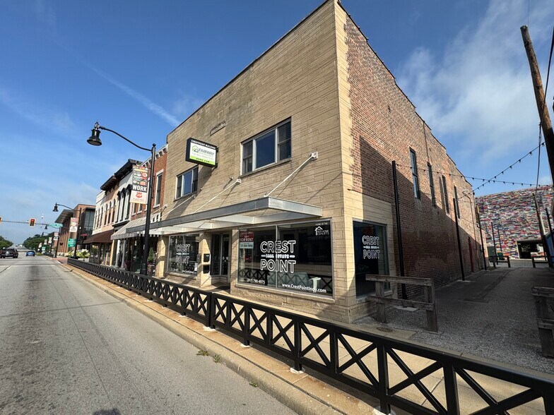 116 W Main St, Plainfield, IN à louer - Photo de l’immeuble – Image 2 sur 5