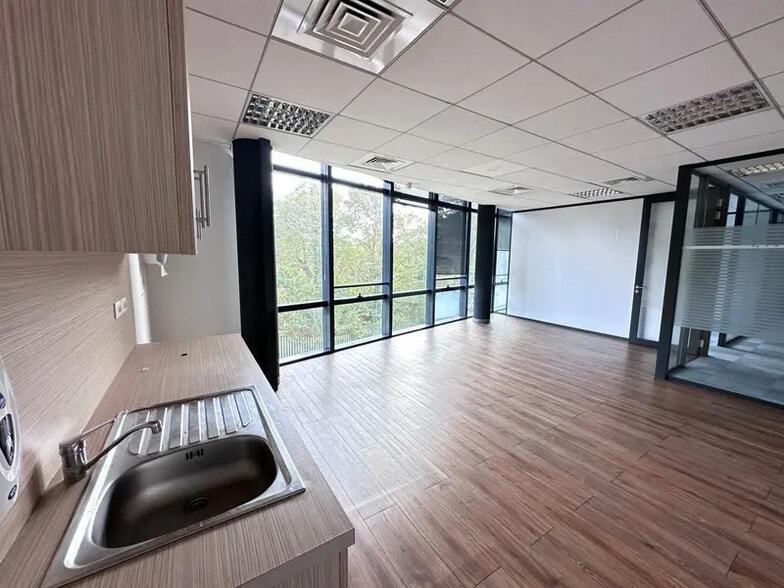 Bureau dans Nice à louer - Photo intérieure – Image 3 sur 31