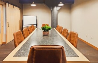 Plus de détails pour 540 N Broadway, Green Bay, WI - Coworking à louer