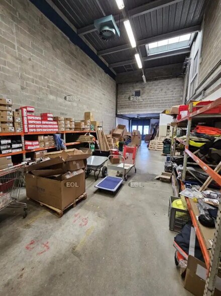 Local d’activités dans Fresnes à louer - Photo intérieure – Image 3 sur 7