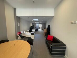 3 Euston Pl, Leamington Spa à louer Photo intérieure– Image 2 sur 8