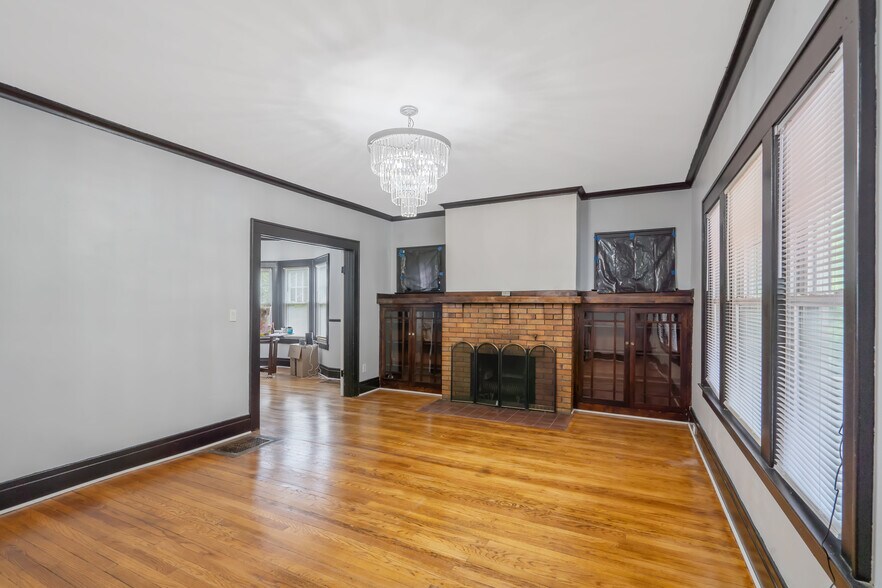 944 Bellevue Ave, Syracuse, NY à vendre - Photo de l’immeuble – Image 3 sur 58