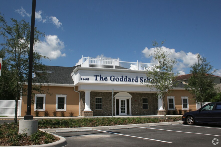 13401 Tampa Oaks Blvd, Temple Terrace, FL à vendre - Photo principale – Image 1 sur 9