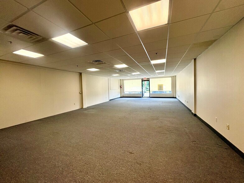 1220 Route 23, Butler, NJ à louer - Photo de l’immeuble – Image 3 sur 11