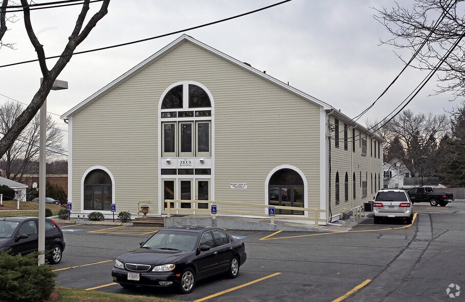 227 Chelmsford St, Chelmsford, MA à louer - Photo principale – Image 1 sur 17