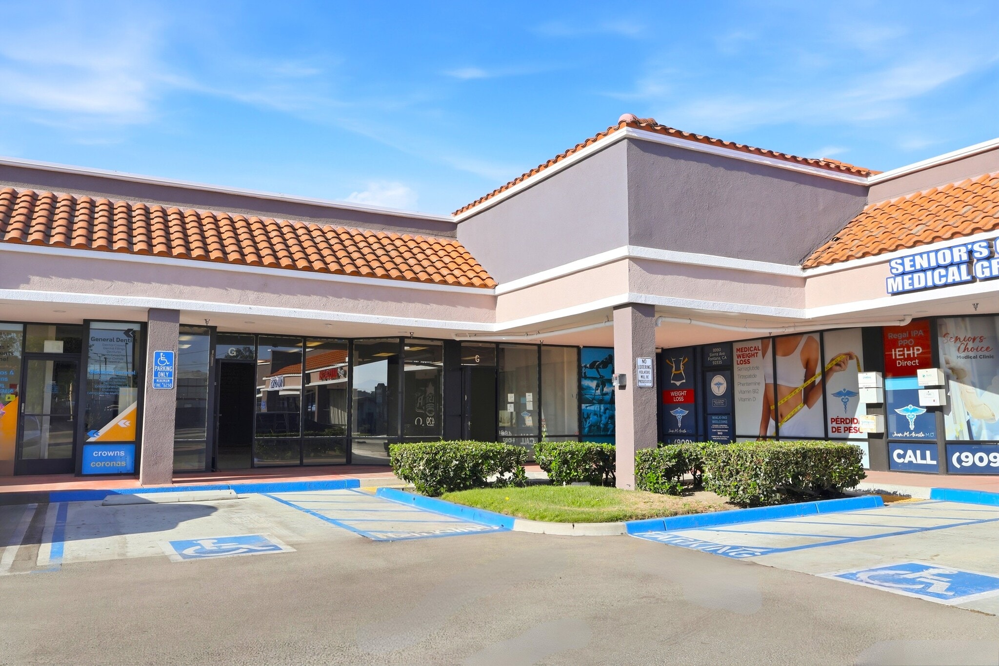 8990 Sierra Ave, Fontana, CA à louer Photo intérieure– Image 1 sur 8