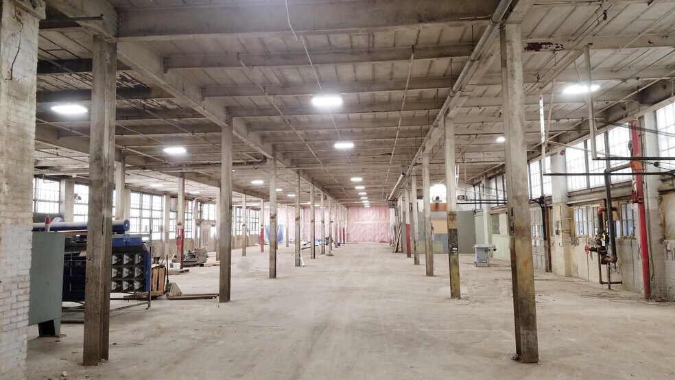 720 Railroad St, Rome, NY à louer - Photo principale – Image 2 sur 6