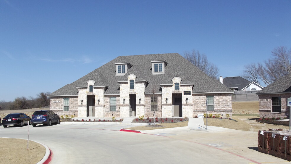 7720 Rufe Snow Dr, North Richland Hills, TX à louer - Photo principale – Image 1 sur 5