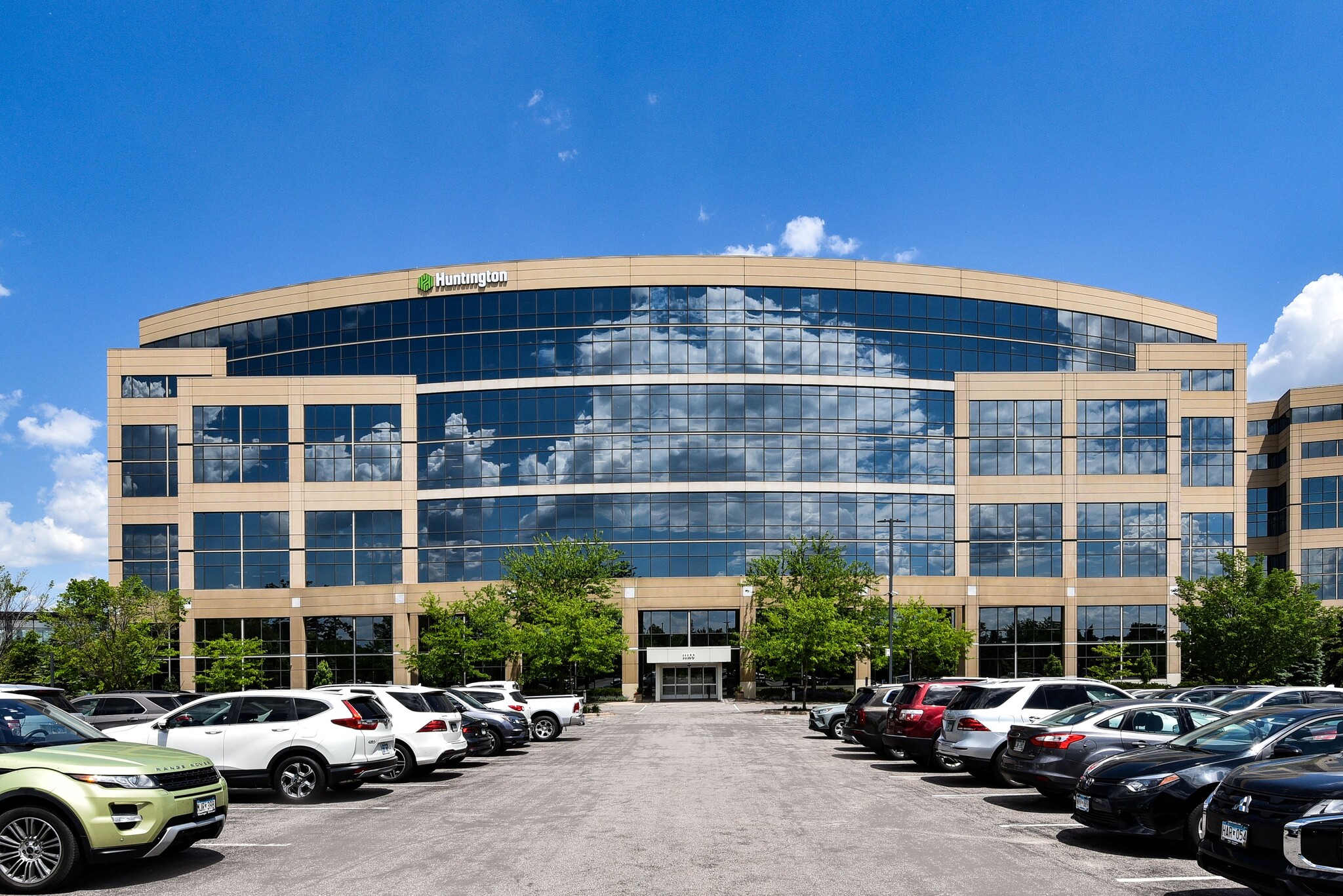 11100 Wayzata Blvd, Minnetonka, MN à louer Photo de l’immeuble– Image 1 sur 16
