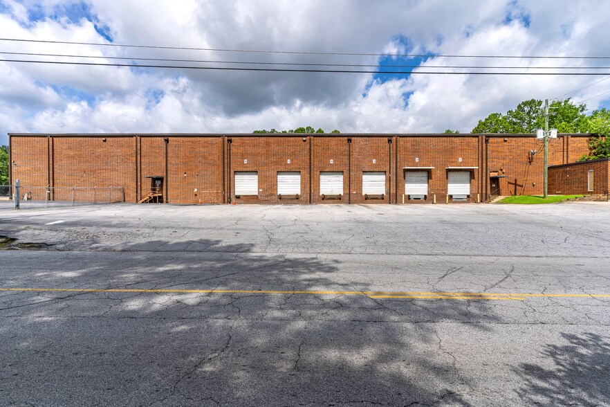 4555 Best Rd, College Park, GA à vendre - Photo de l’immeuble – Image 2 sur 6