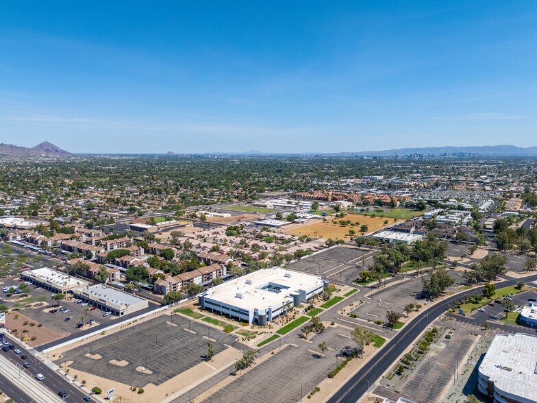 2149 W Dunlap Ave, Phoenix, AZ à vendre - Photo de l’immeuble – Image 1 sur 14